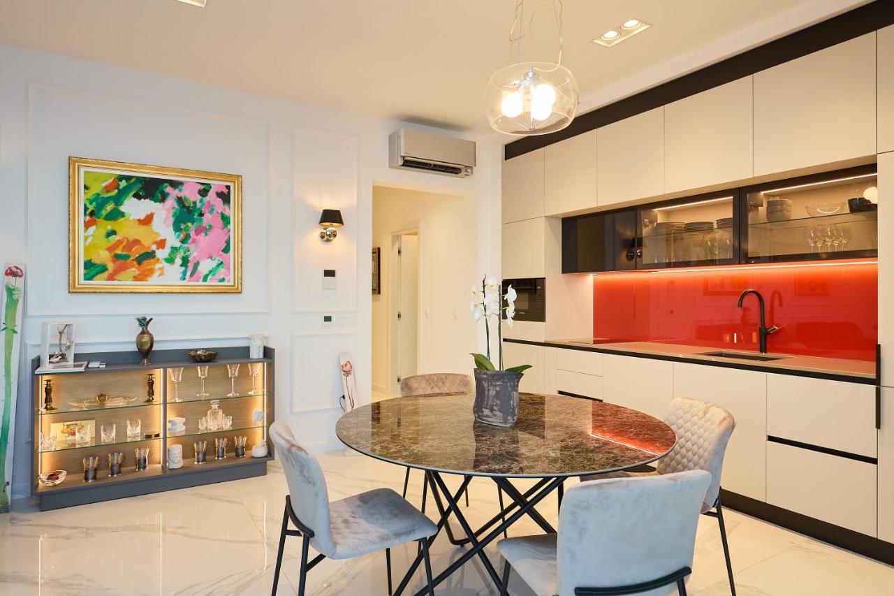 New & Luxury 5* With Breathtaking View- Kiki Lu Apartma