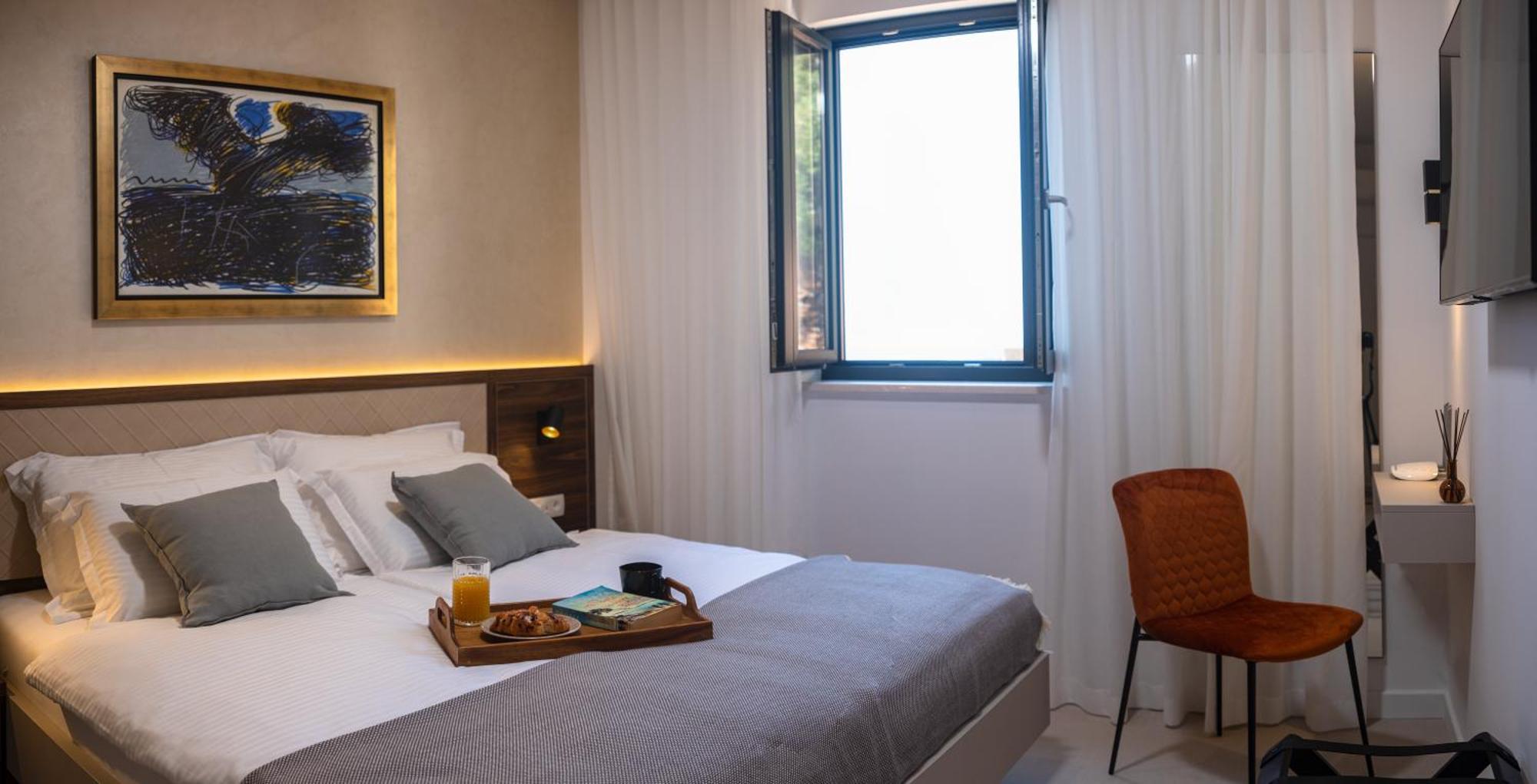 New & Luxury 5* With Breathtaking View- Kiki Lu