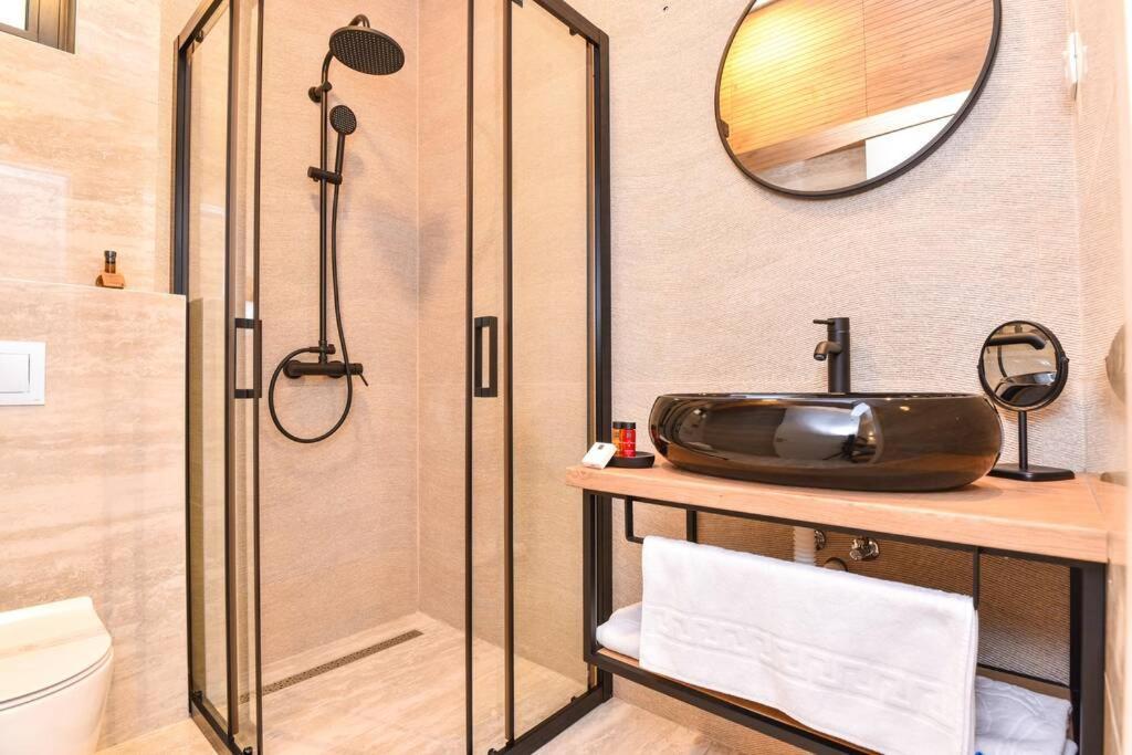 New & Luxury 5* With Breathtaking View- Kiki Lu Apartment